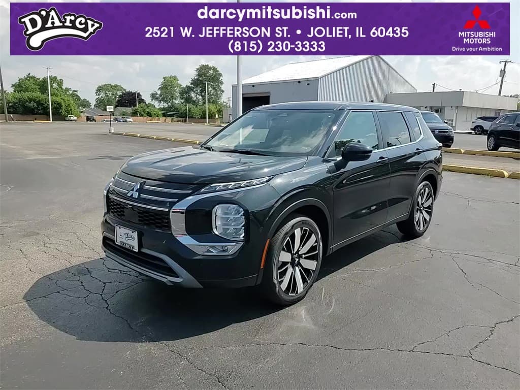 2025 Mitsubishi Outlander SE